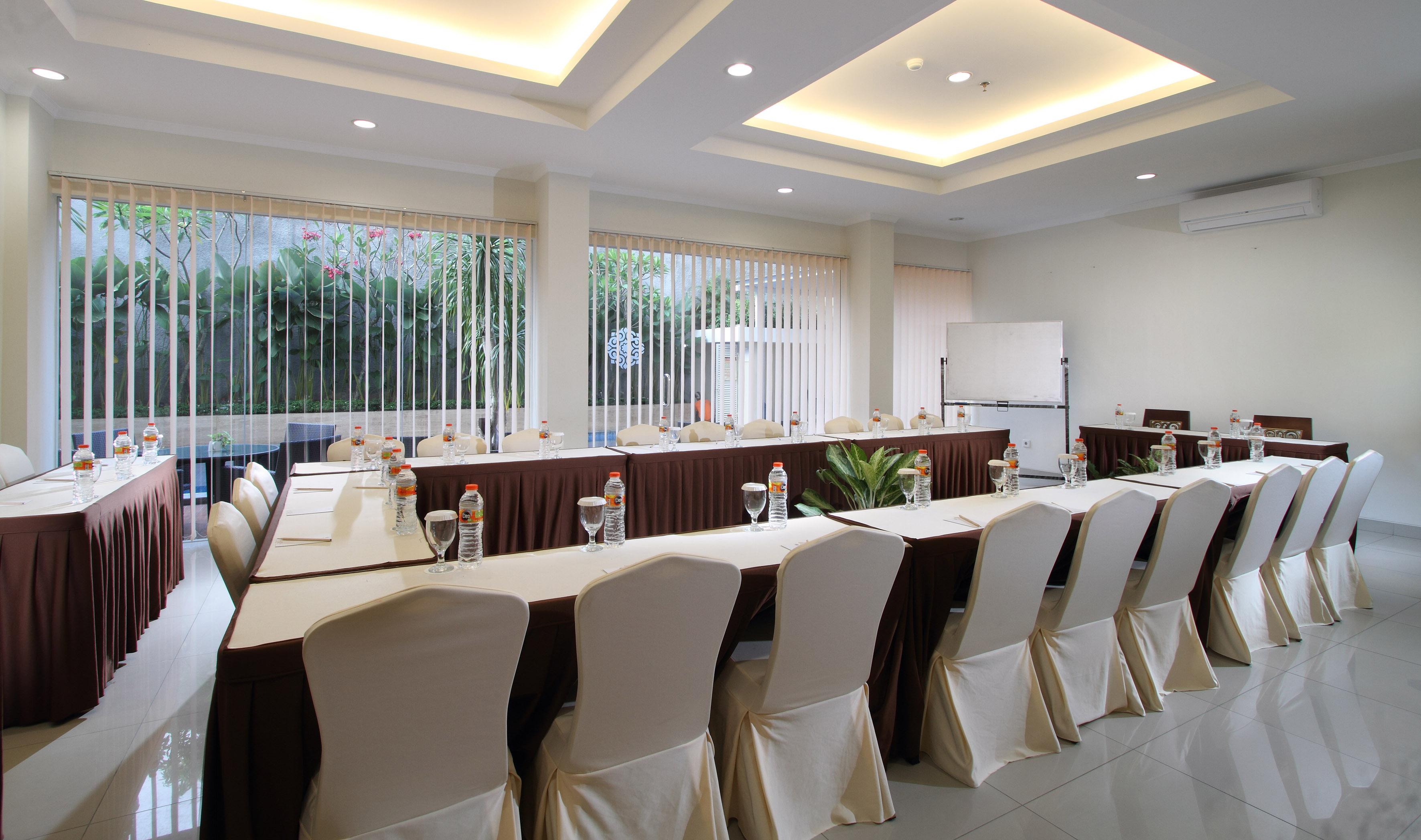 Emersia Malioboro Hotel 3*
